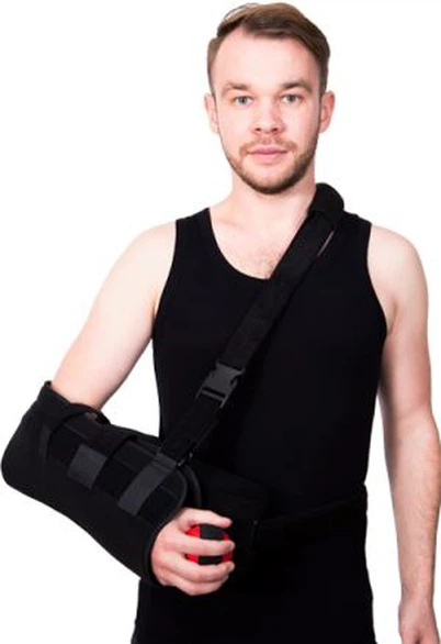 Rokas Sling ar spilvenu